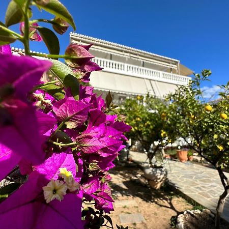 Kamelia Hotel Spetses Town Ngoại thất bức ảnh