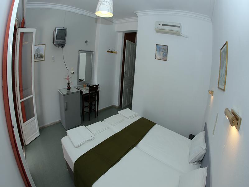 Kamelia Hotel Spetses Town Ngoại thất bức ảnh