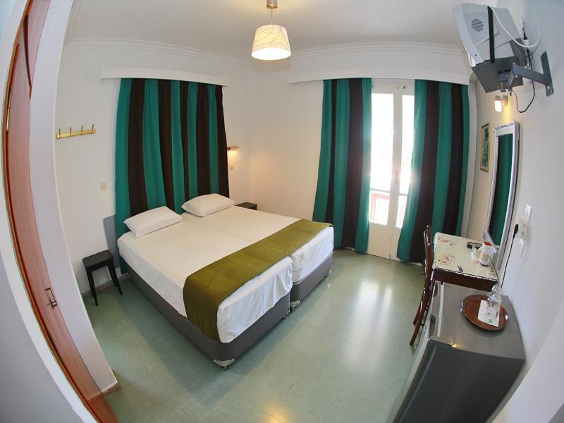 Kamelia Hotel Spetses Town Ngoại thất bức ảnh
