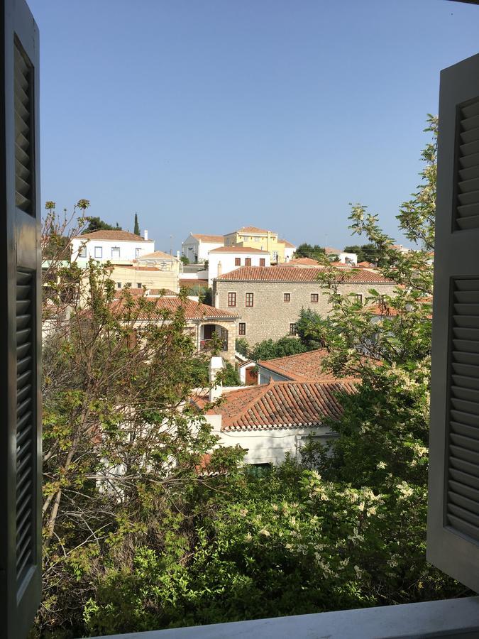 Kamelia Hotel Spetses Town Ngoại thất bức ảnh